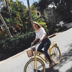 Meet your Posher, Stephanie